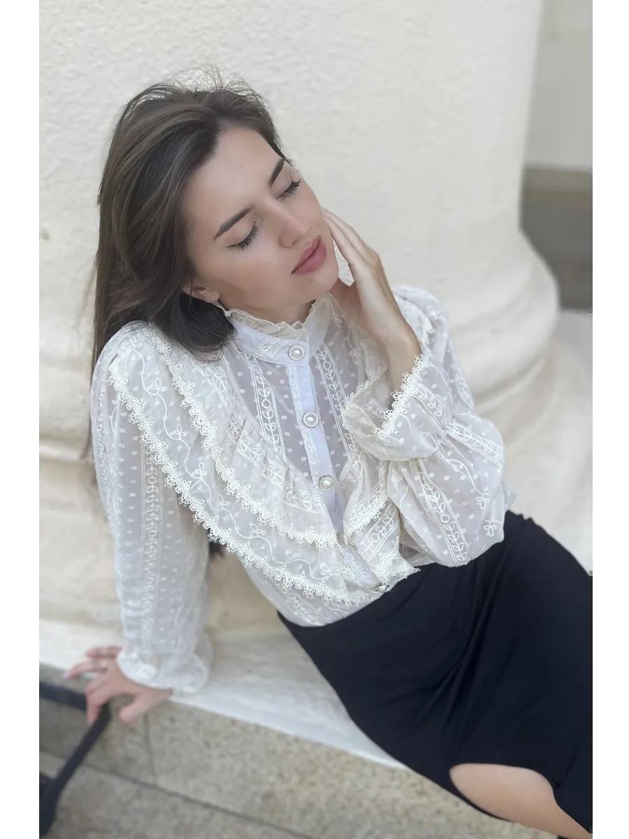 Vanessa Blouse