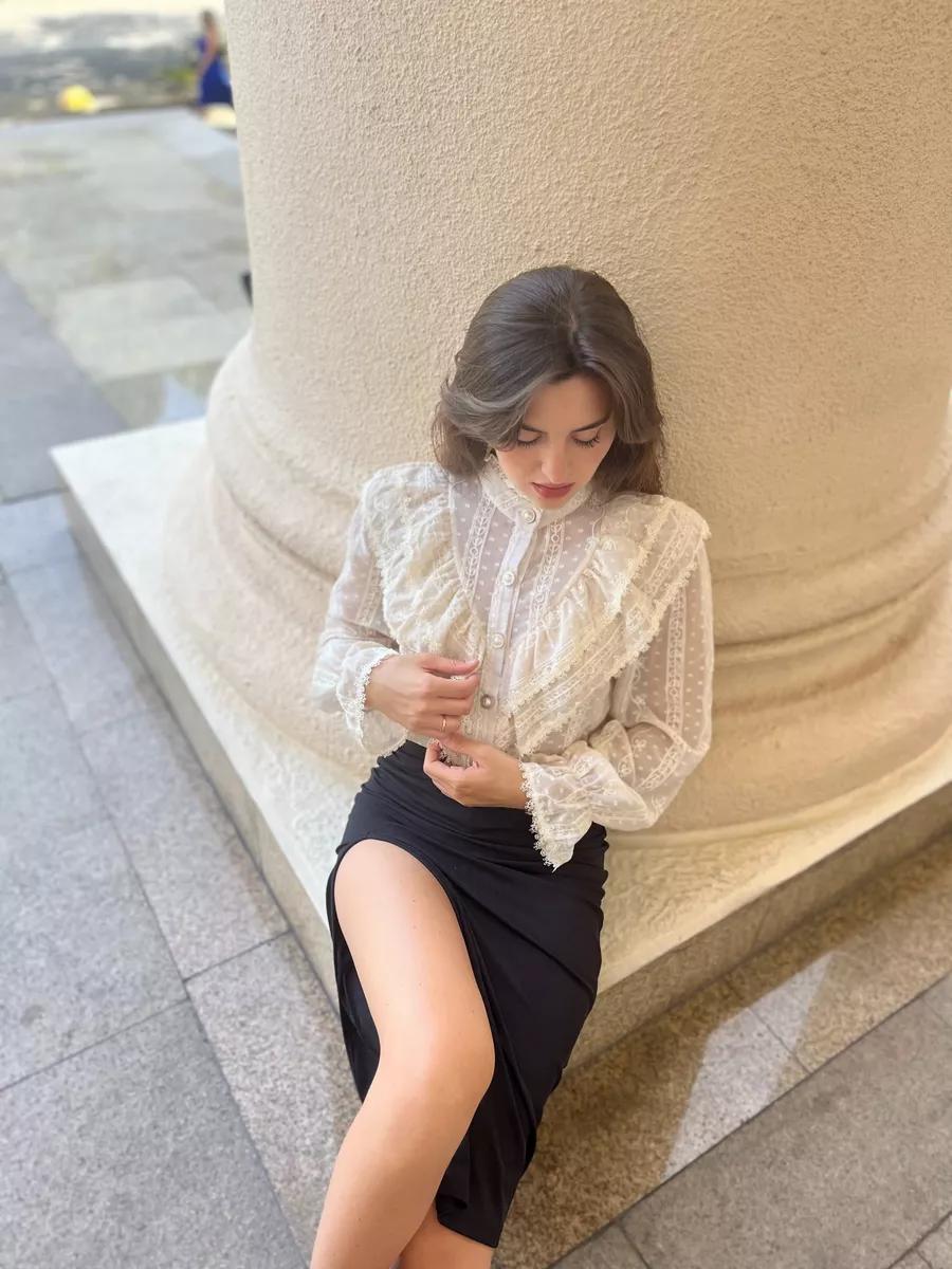 Vanessa Blouse