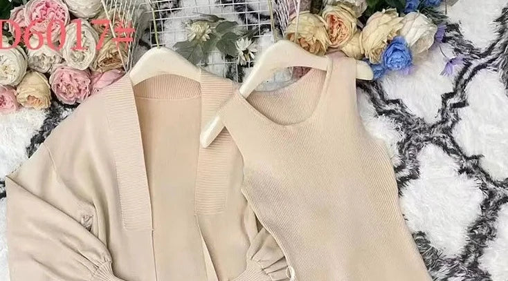 42618618937517|42618618970285|42618619003053