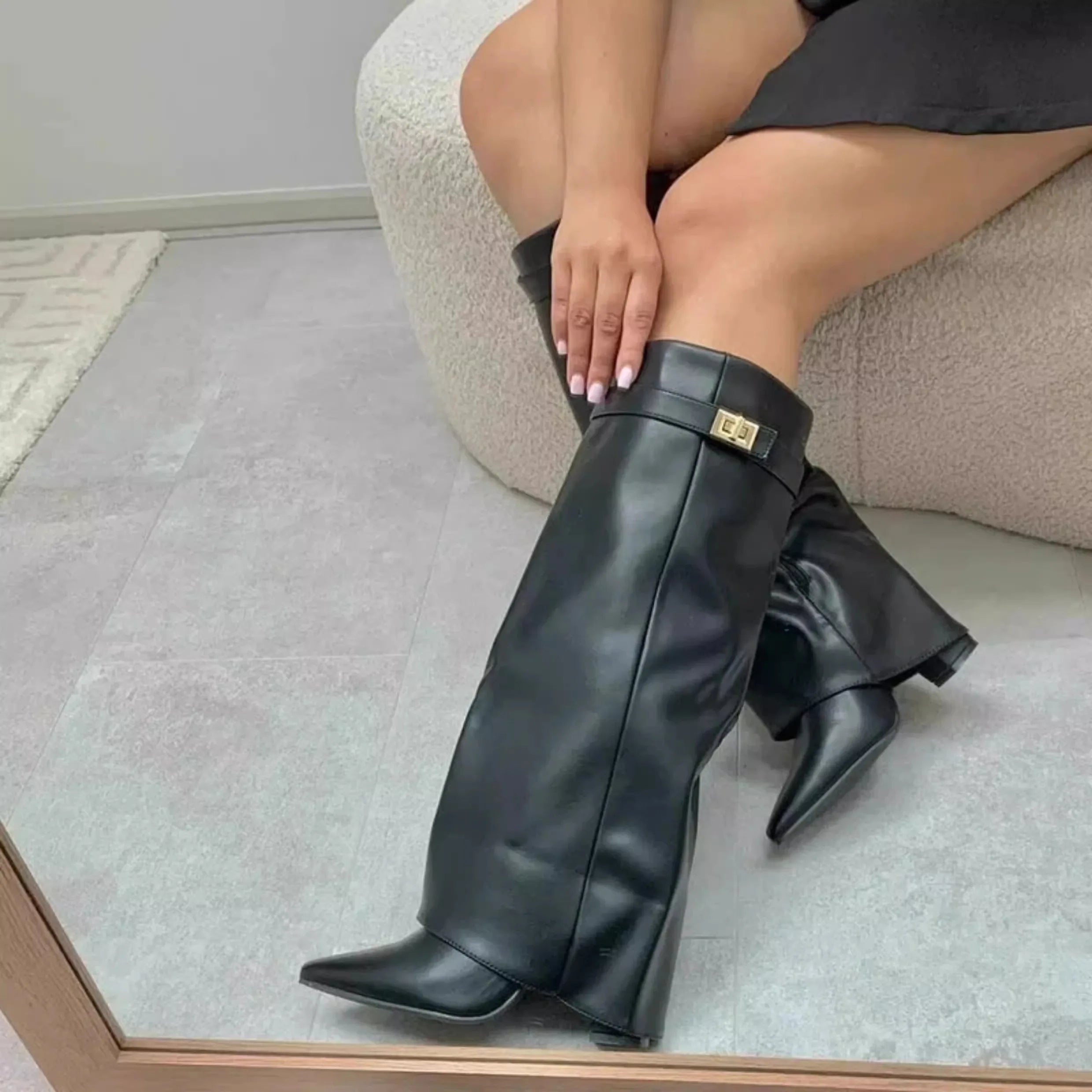 Lucia Boots