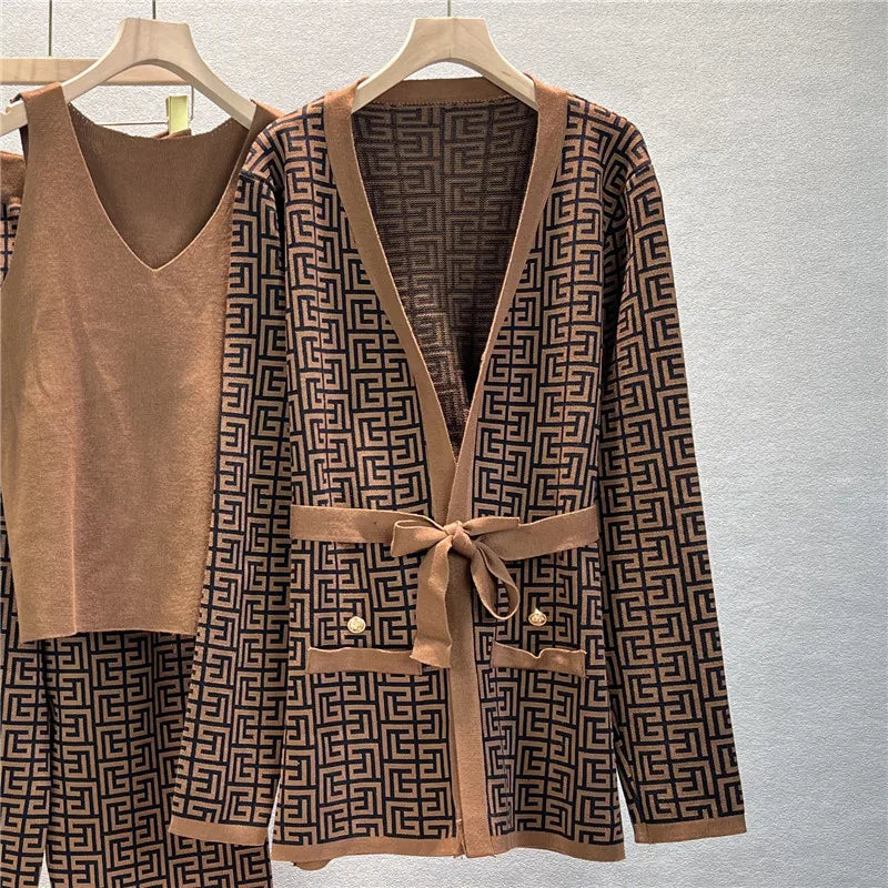 LARY Three Piece SET