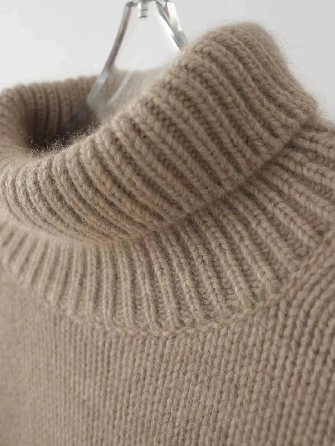 Cashmere loose sweater
