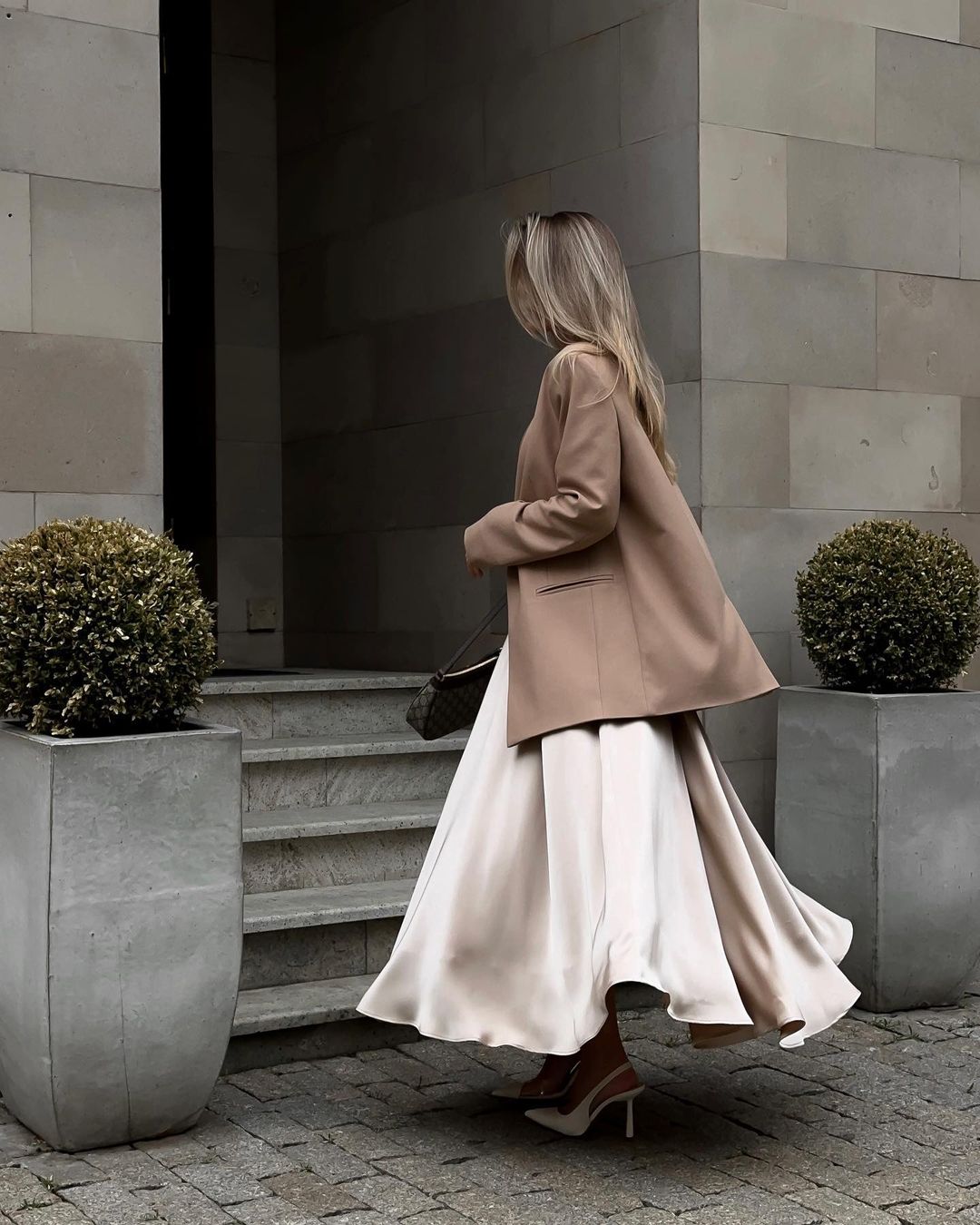 JE T'AIME Satin Loose Skirt