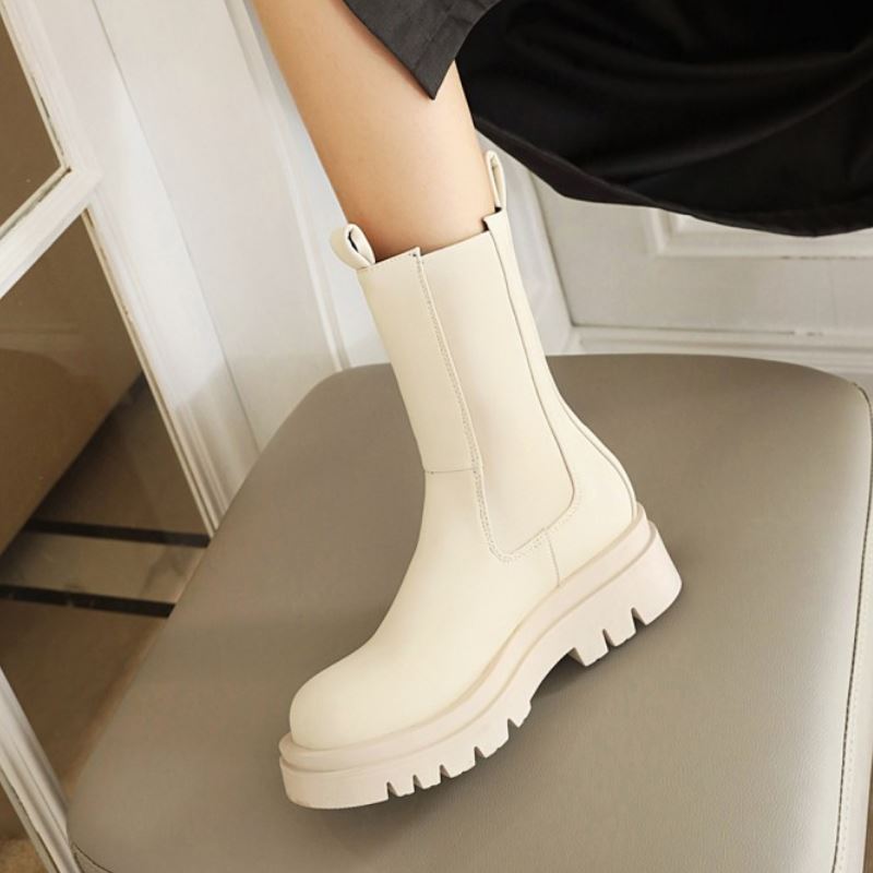 Lora Short Boots