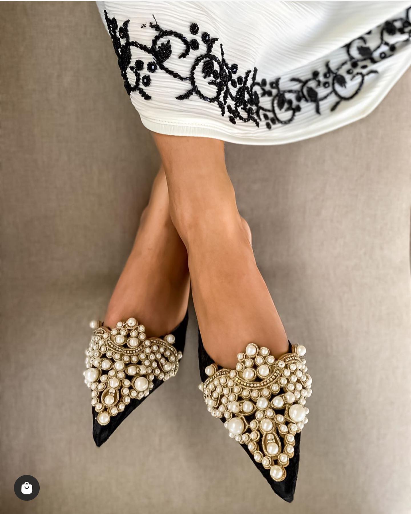 Poeticka Heels Slipper