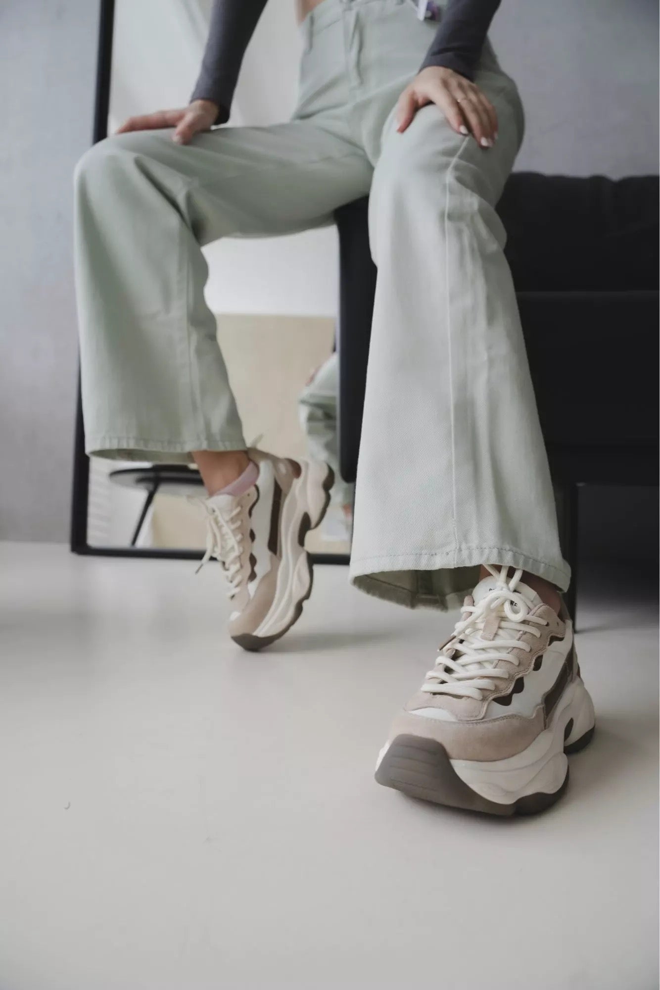 Ruskey Sneakers