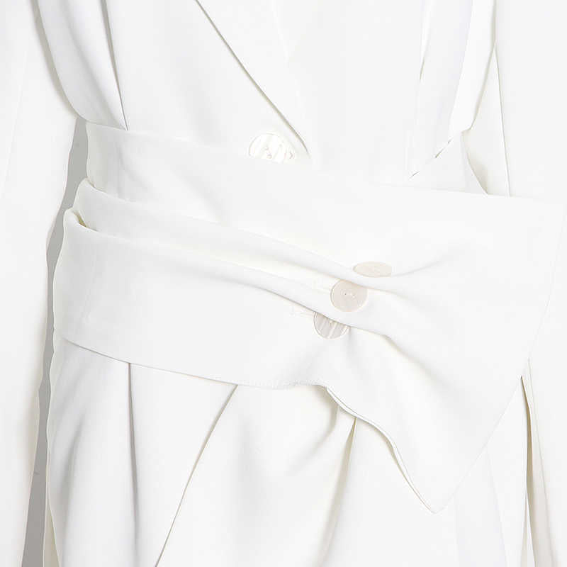 VINCE BELTED BLAZER