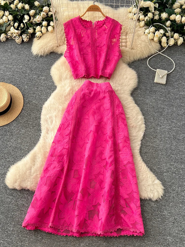 Evelyn Floral Embroidery Set