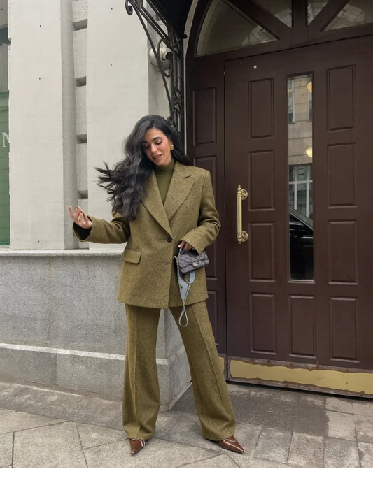 Woolen Blazer Pants Suit