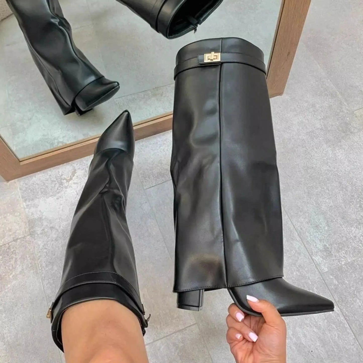 Lucia  Boots