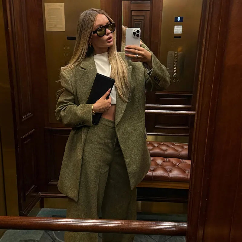 Woolen Blazer Pants Suit