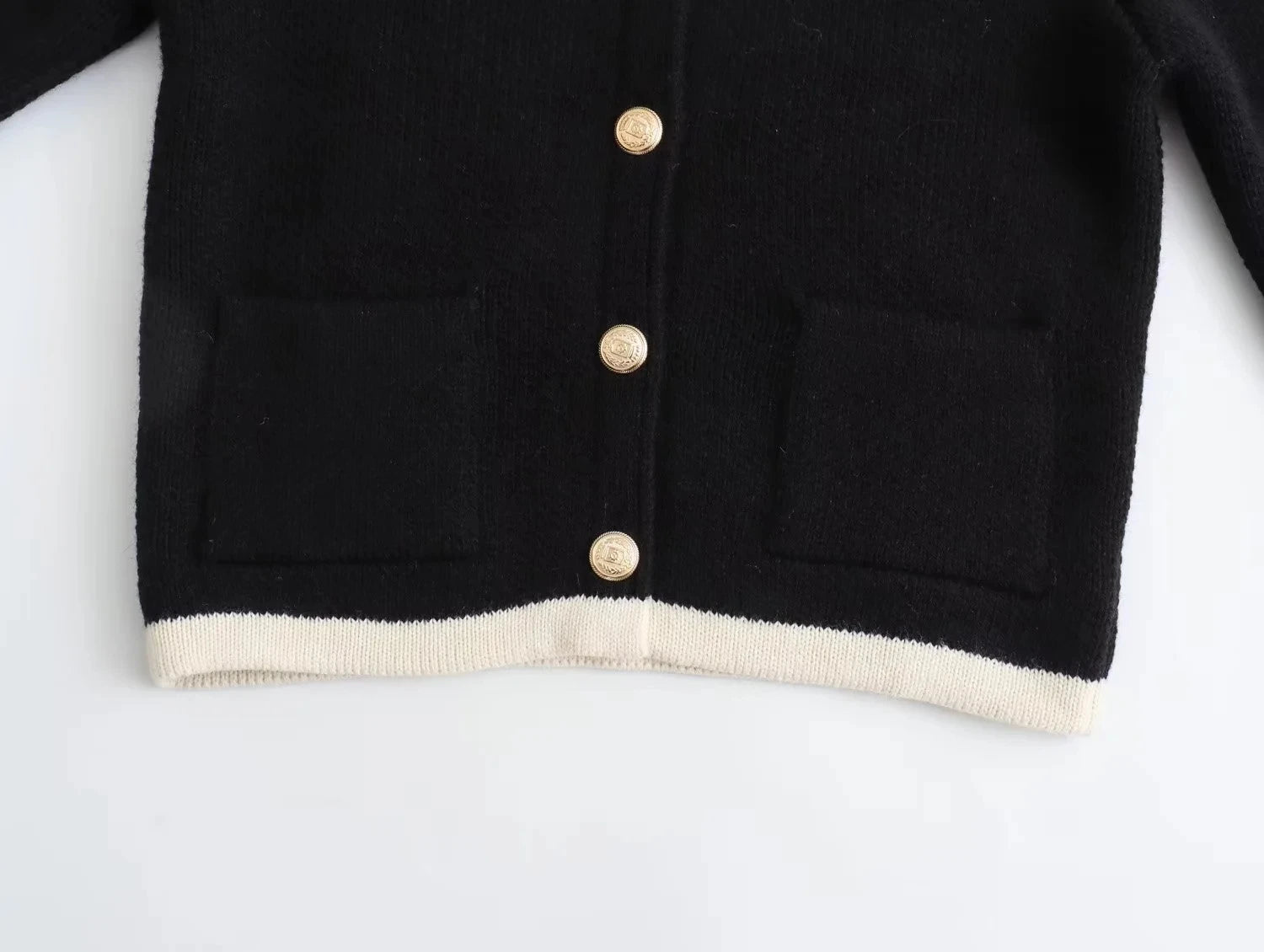 Contrast Cropped Cardigan