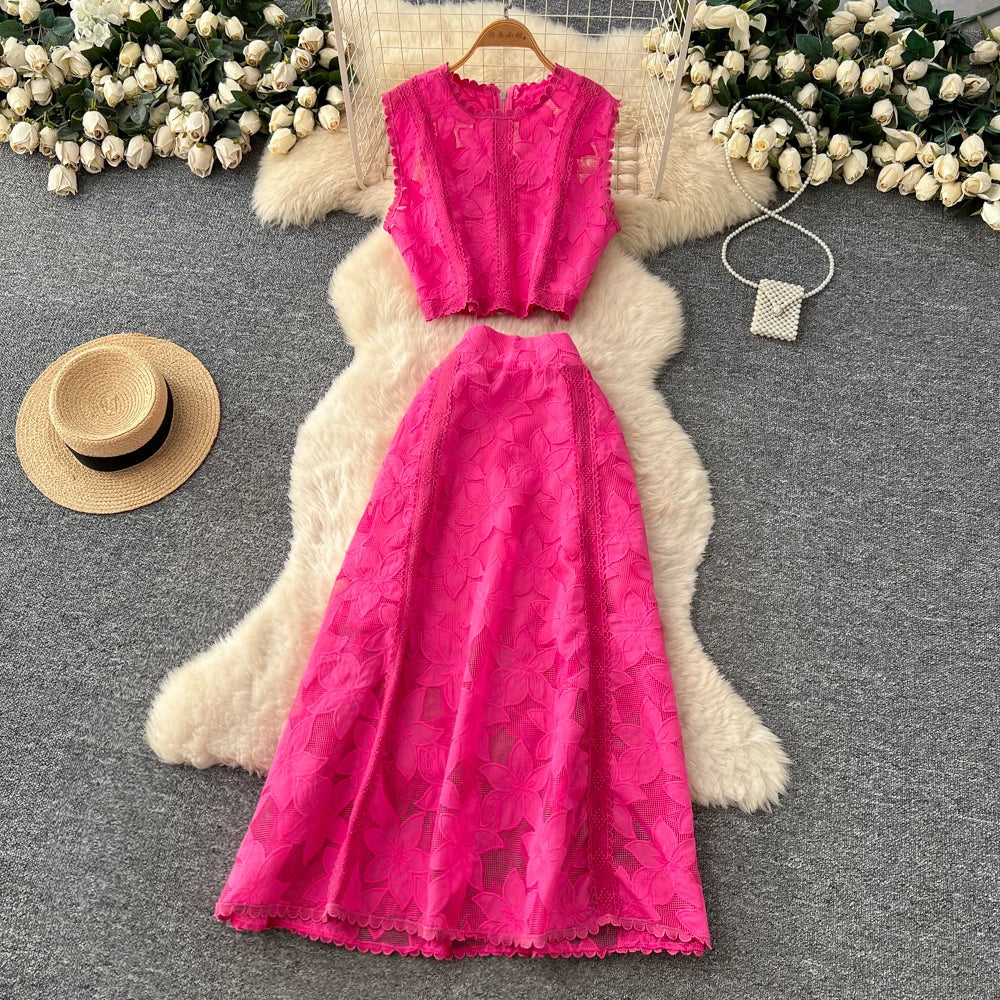 Evelyn Floral Embroidery Set